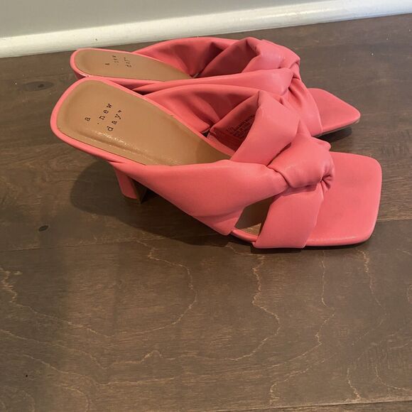 A New‎ Day Heels Sandals Women’s 7.5 Pink Memory Foam - Picture 6 of 11